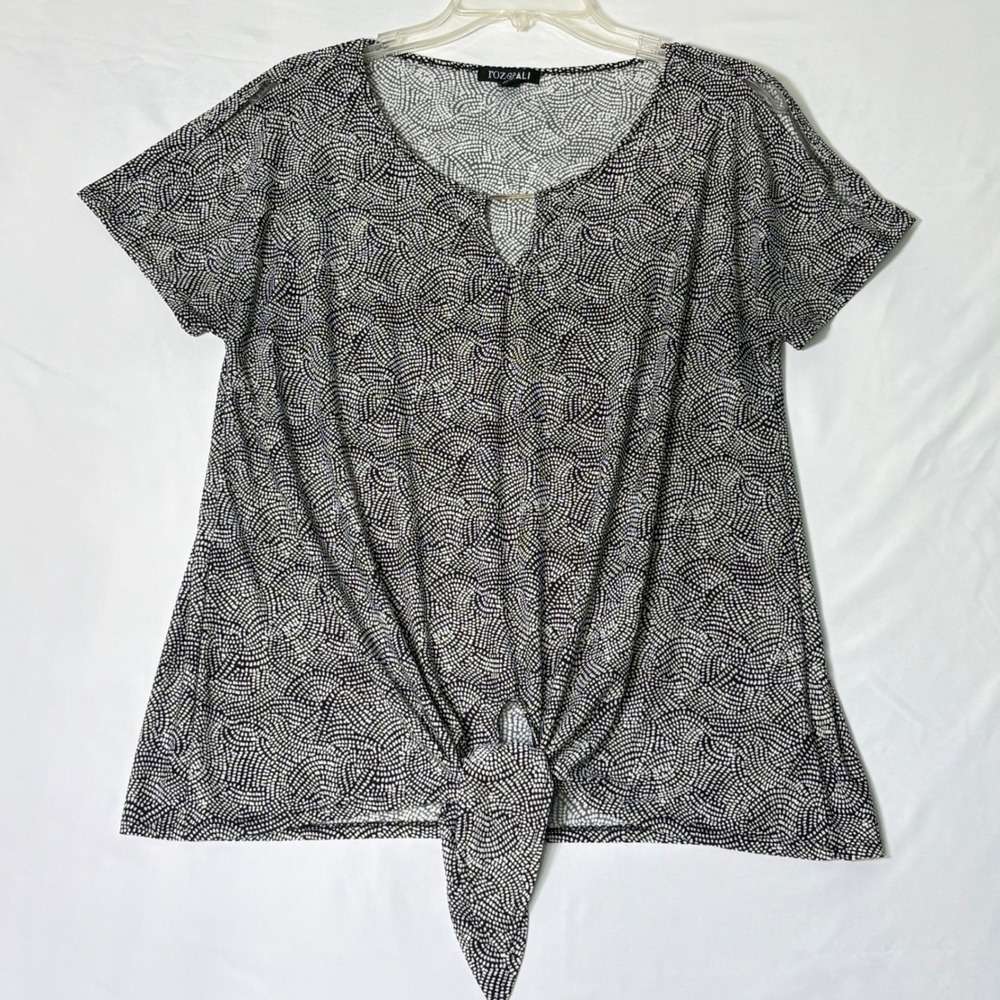 Roz & Ali 2 PC Set Womens L Black White Cold Shoulder Top Faux Wrap Skirt